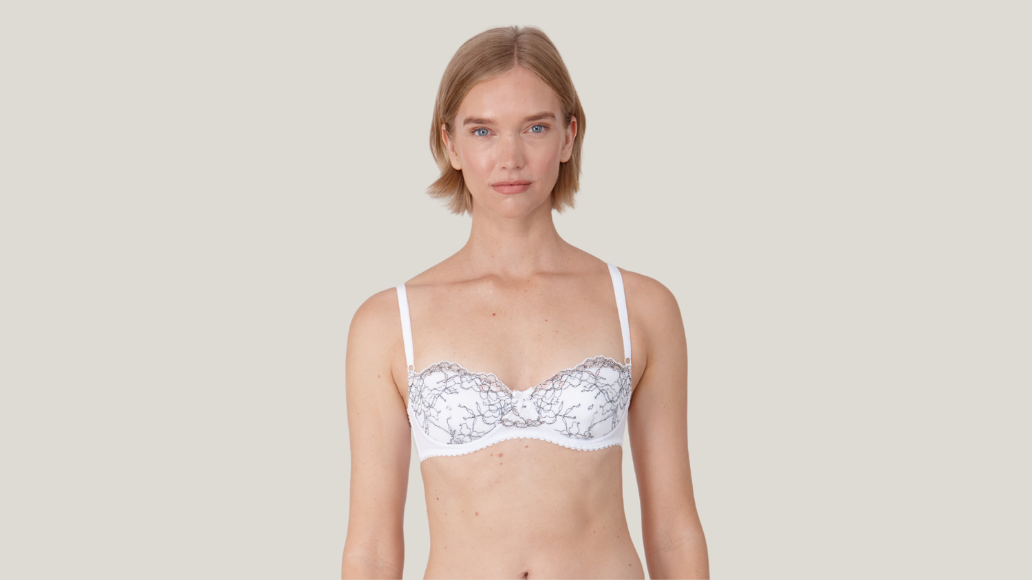 42AAA Bras for Small Busts