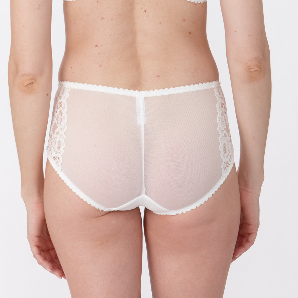 Little Women Victoria Brief
