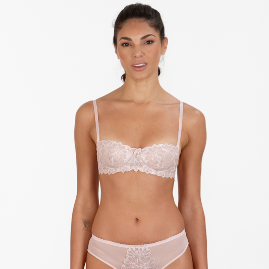 Buy Non-padded underwired lace bra online in Egypt